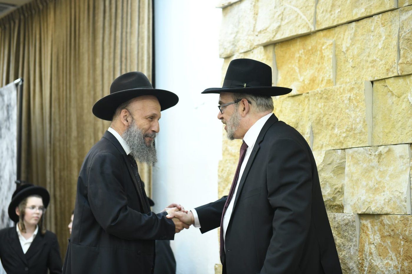 כל המי ומי בחתונת בנו של ח"כ יעקב אשר. צפו