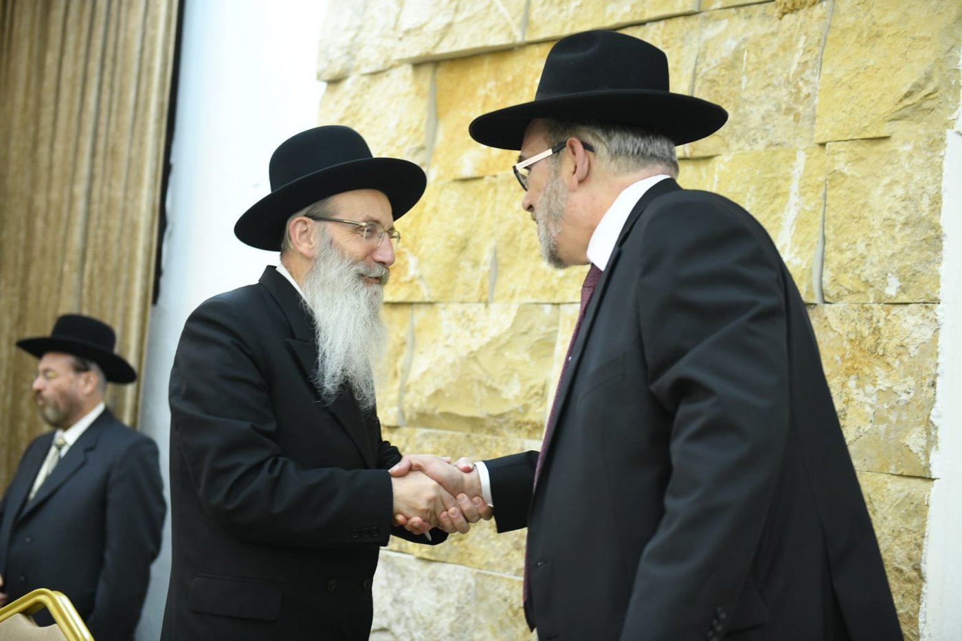 כל המי ומי בחתונת בנו של ח"כ יעקב אשר. צפו