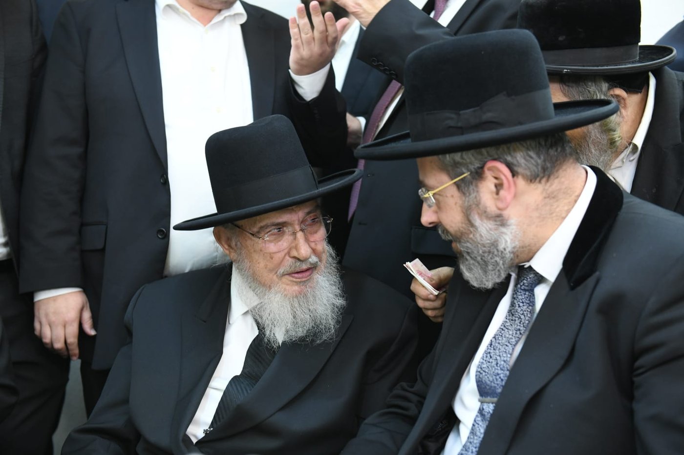 כל המי ומי בחתונת בנו של ח"כ יעקב אשר. צפו