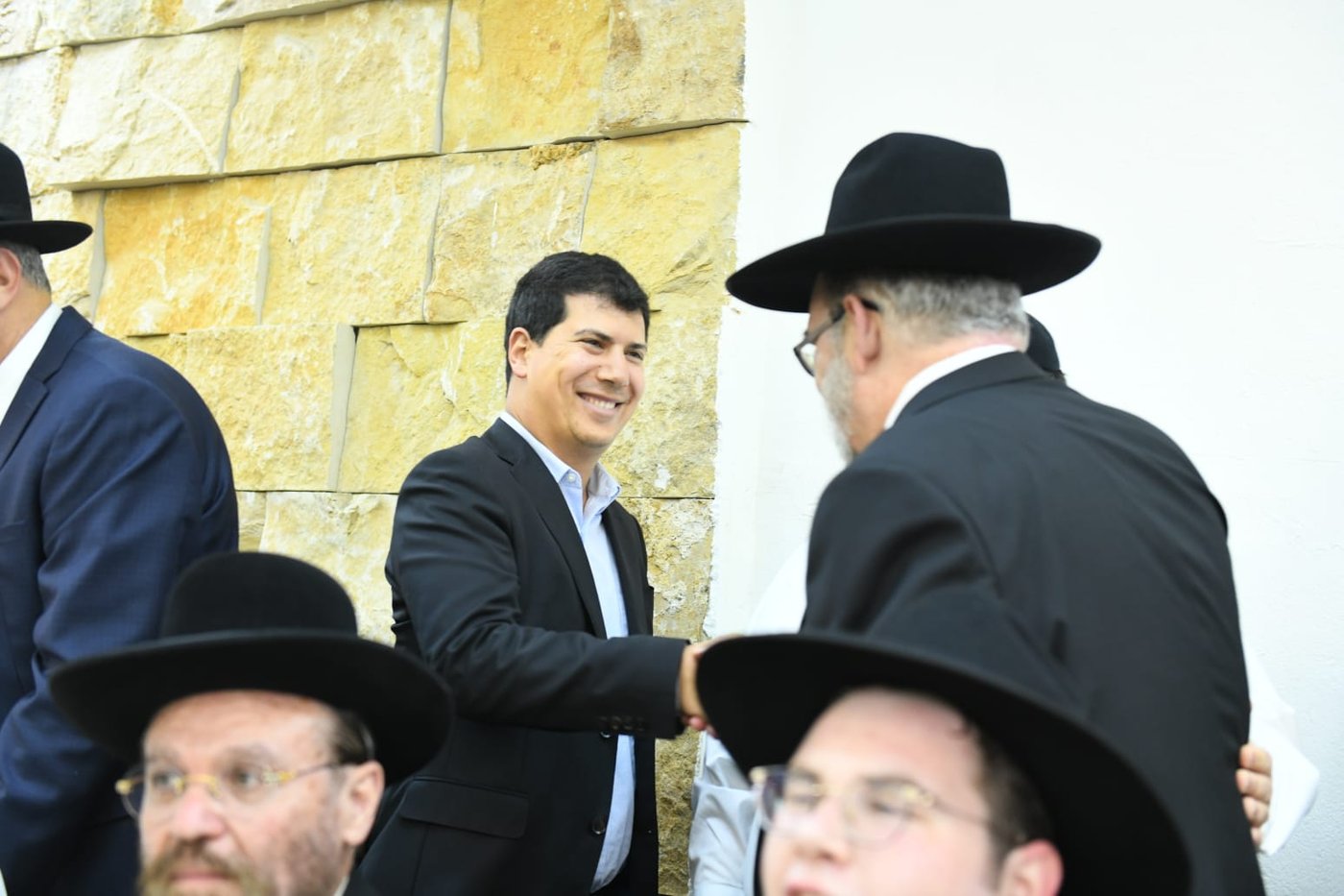 כל המי ומי בחתונת בנו של ח"כ יעקב אשר. צפו