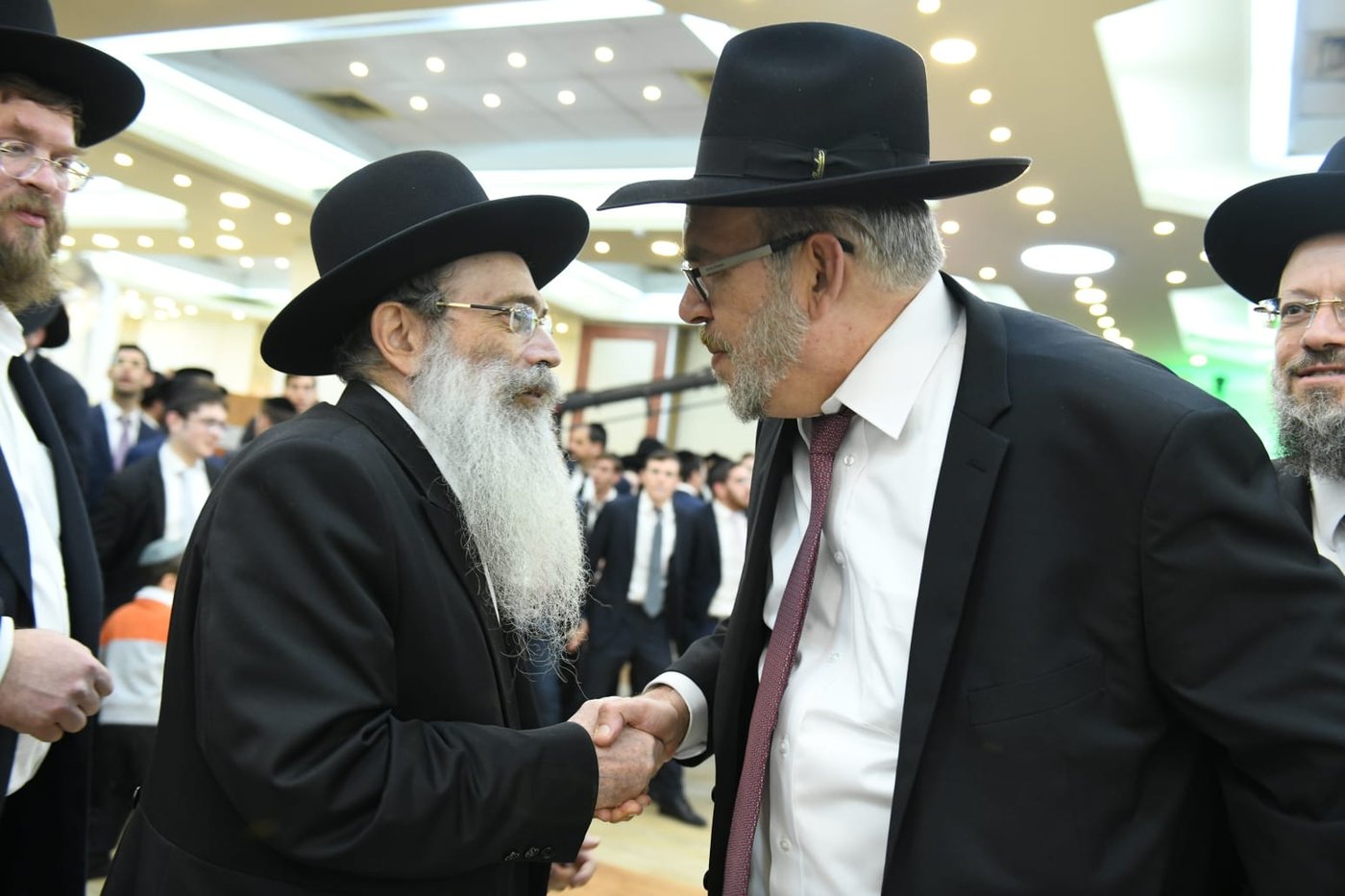 כל המי ומי בחתונת בנו של ח"כ יעקב אשר. צפו