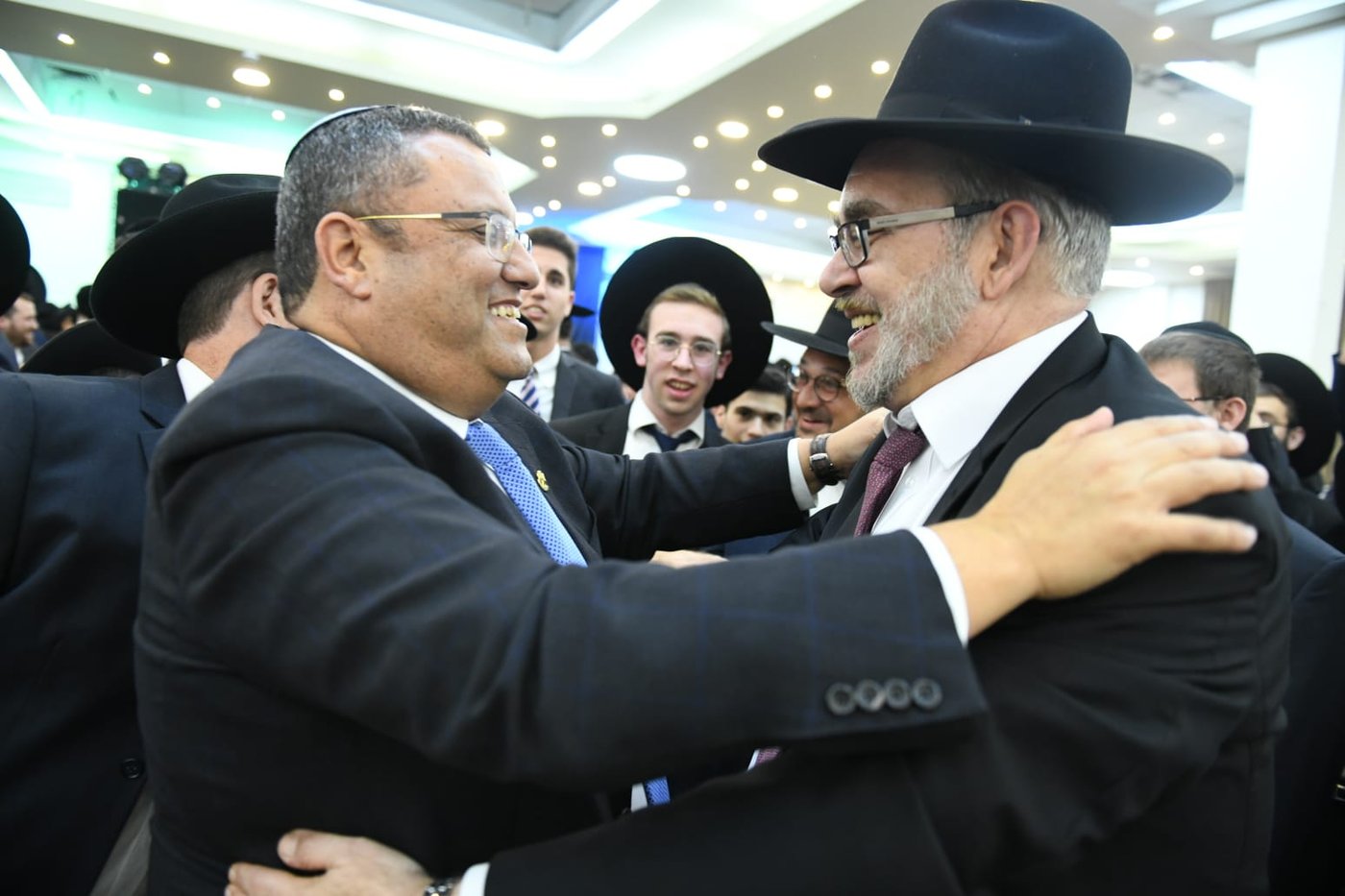כל המי ומי בחתונת בנו של ח"כ יעקב אשר. צפו