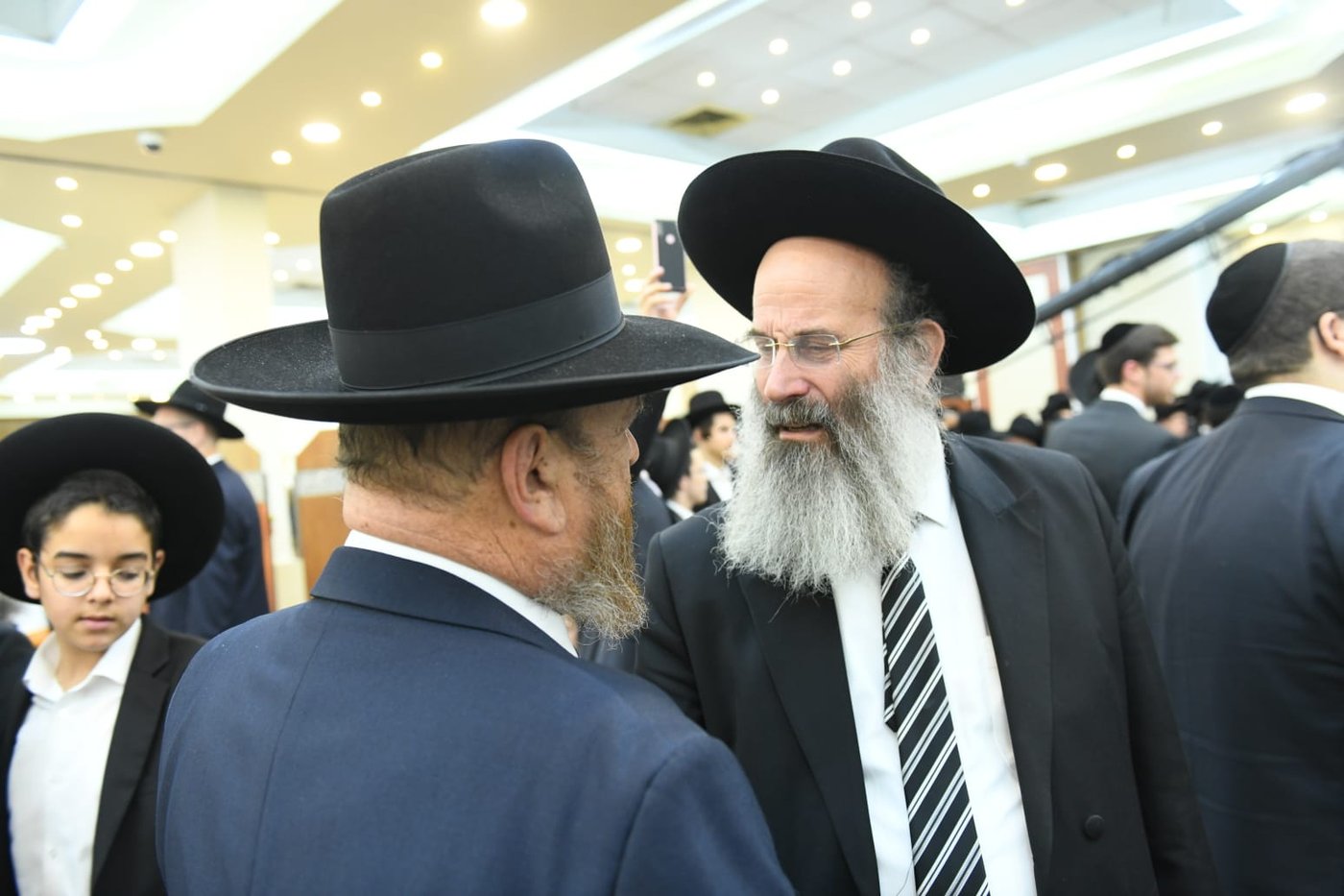 כל המי ומי בחתונת בנו של ח"כ יעקב אשר. צפו