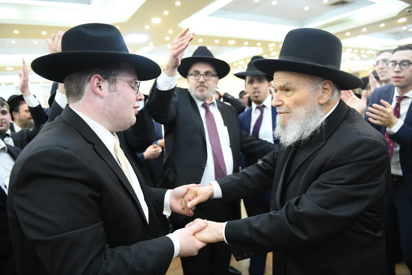 כל המי ומי בחתונת בנו של ח"כ יעקב אשר. צפו