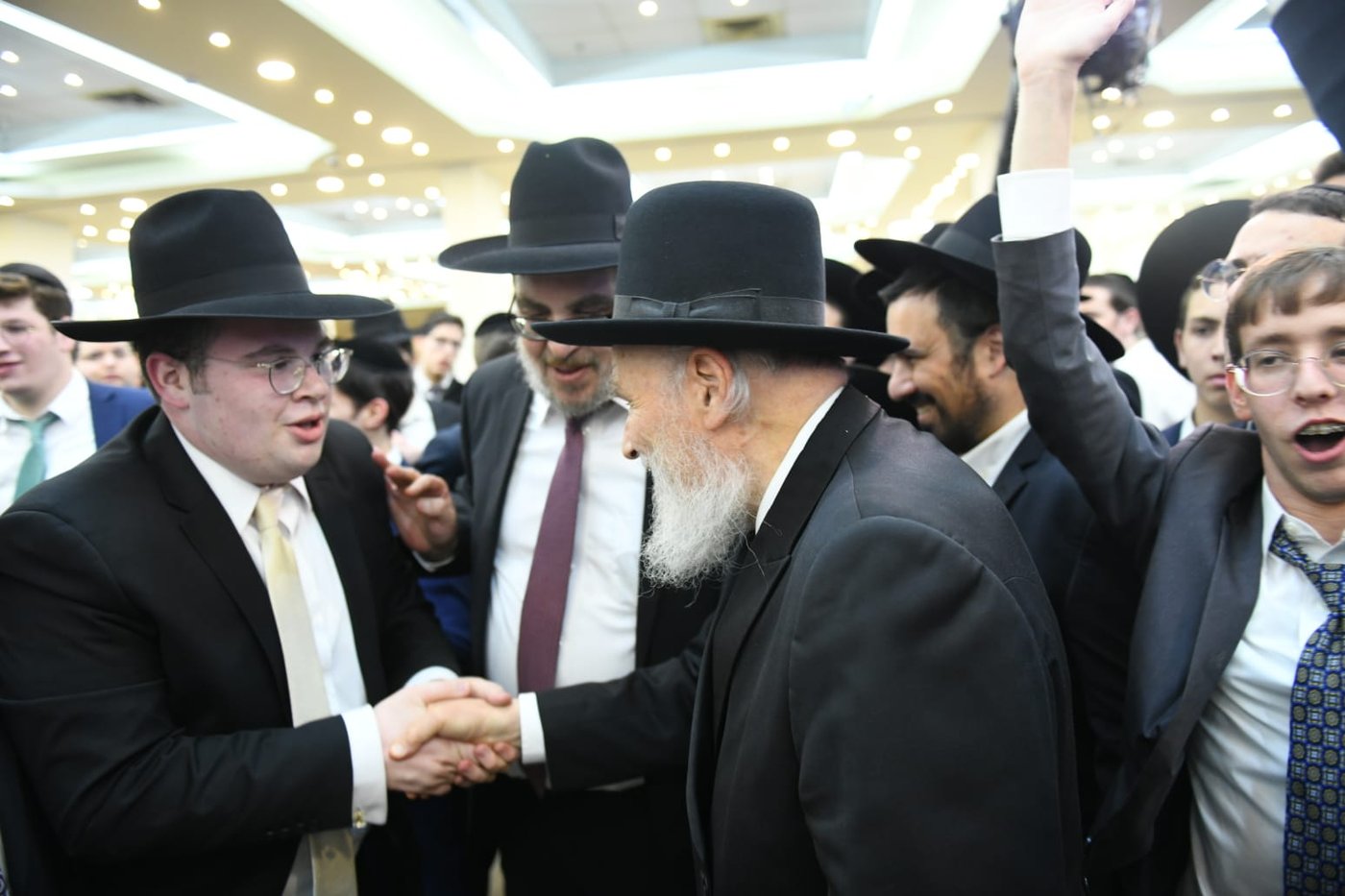 כל המי ומי בחתונת בנו של ח"כ יעקב אשר. צפו