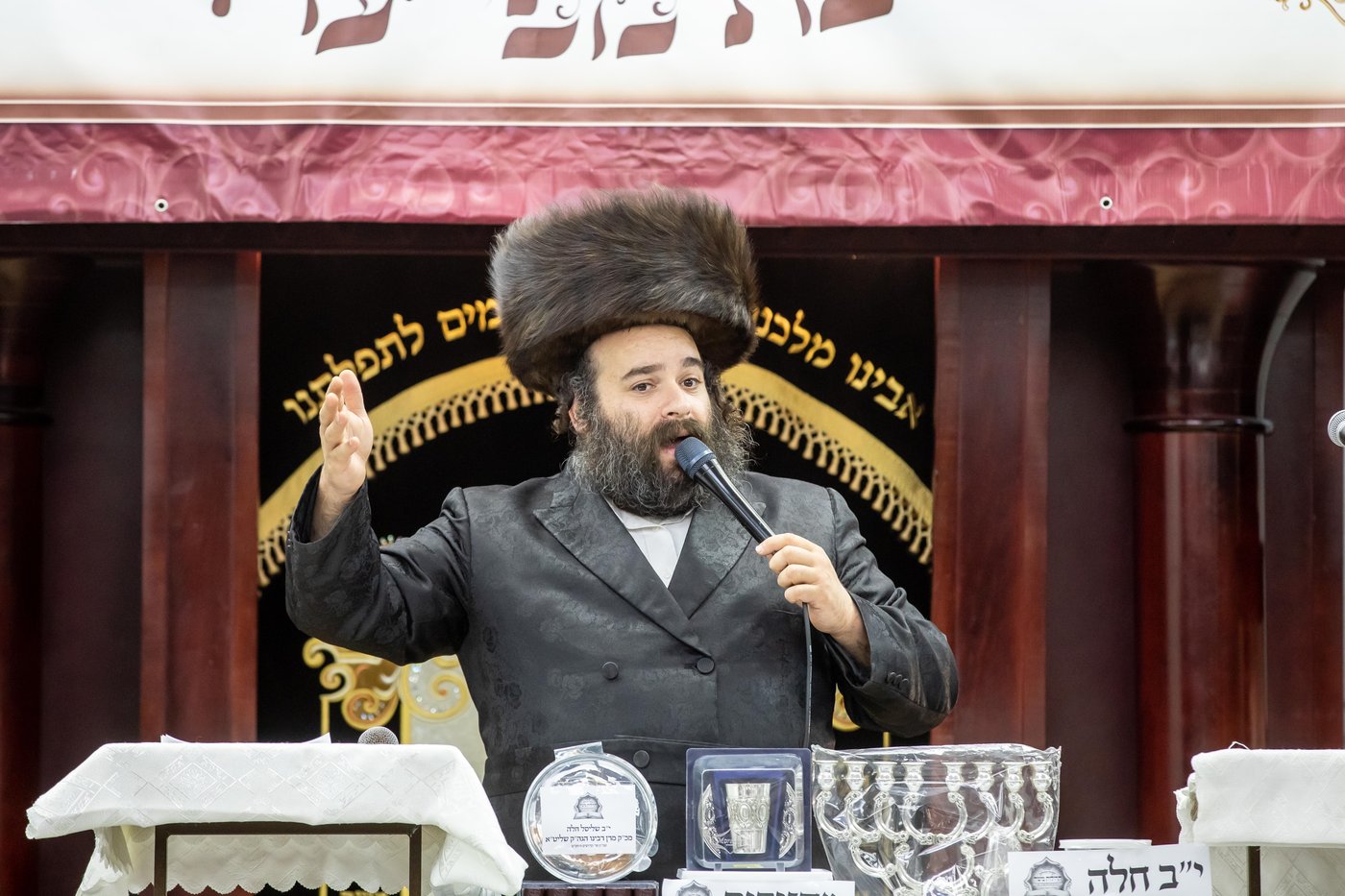 הפרס במסיבת הילדים: ספר התהילים של האדמו"ר