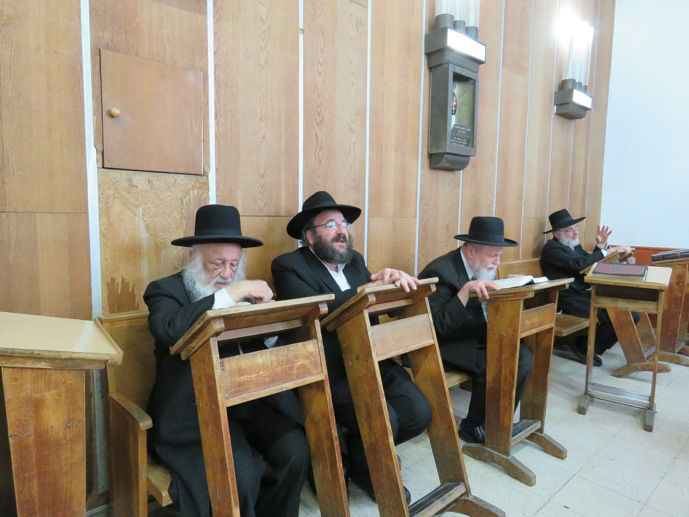 צפו בתיעוד: הגרב"ד פוברסקי ביקר ברכסים
