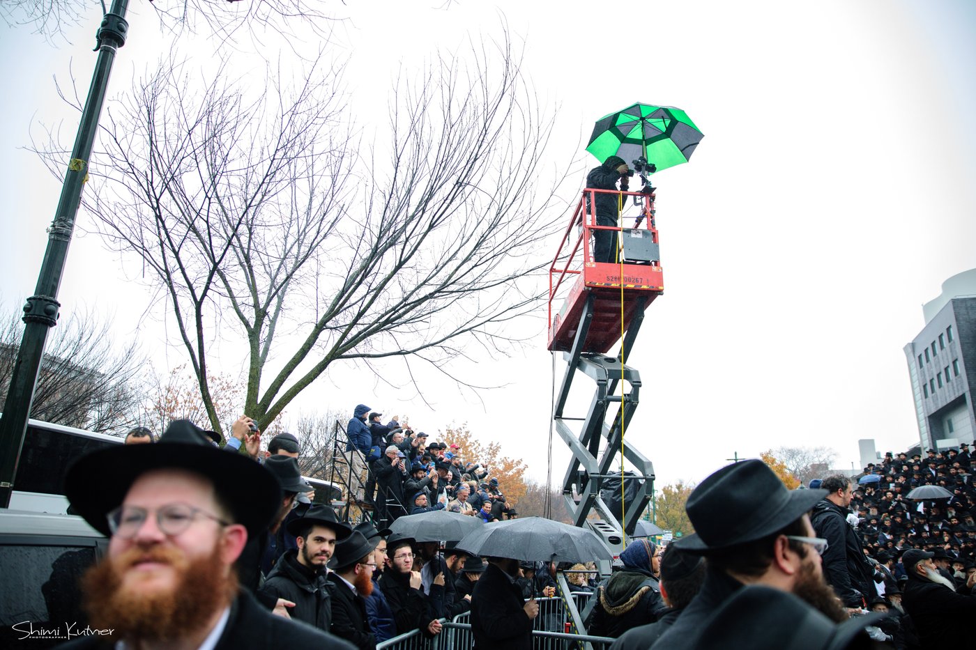 סיקור מיוחד ל'כיכר': שלוחי חב"ד נערכים לתמונה המסורתית