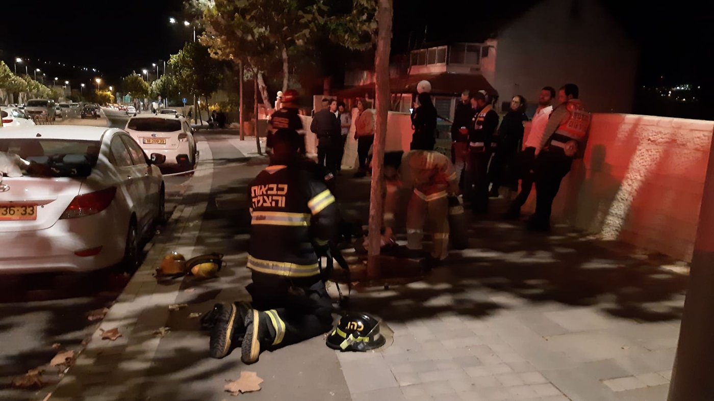 גבר כבן 70 נשרף למוות בתוך דירת מגורים