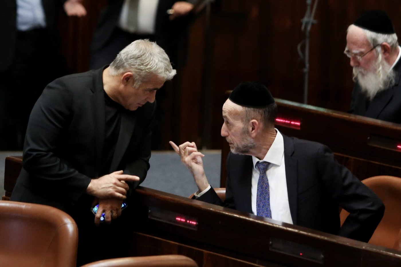 תיעוד: על מה שוחחו אורי מקלב ויאיר לפיד?