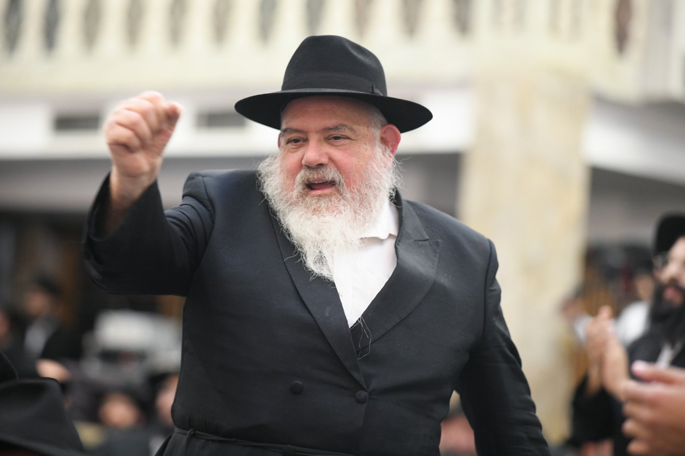 י"ט כסלו בכפר חב"ד: צפו בהתוועדות המרכזית
