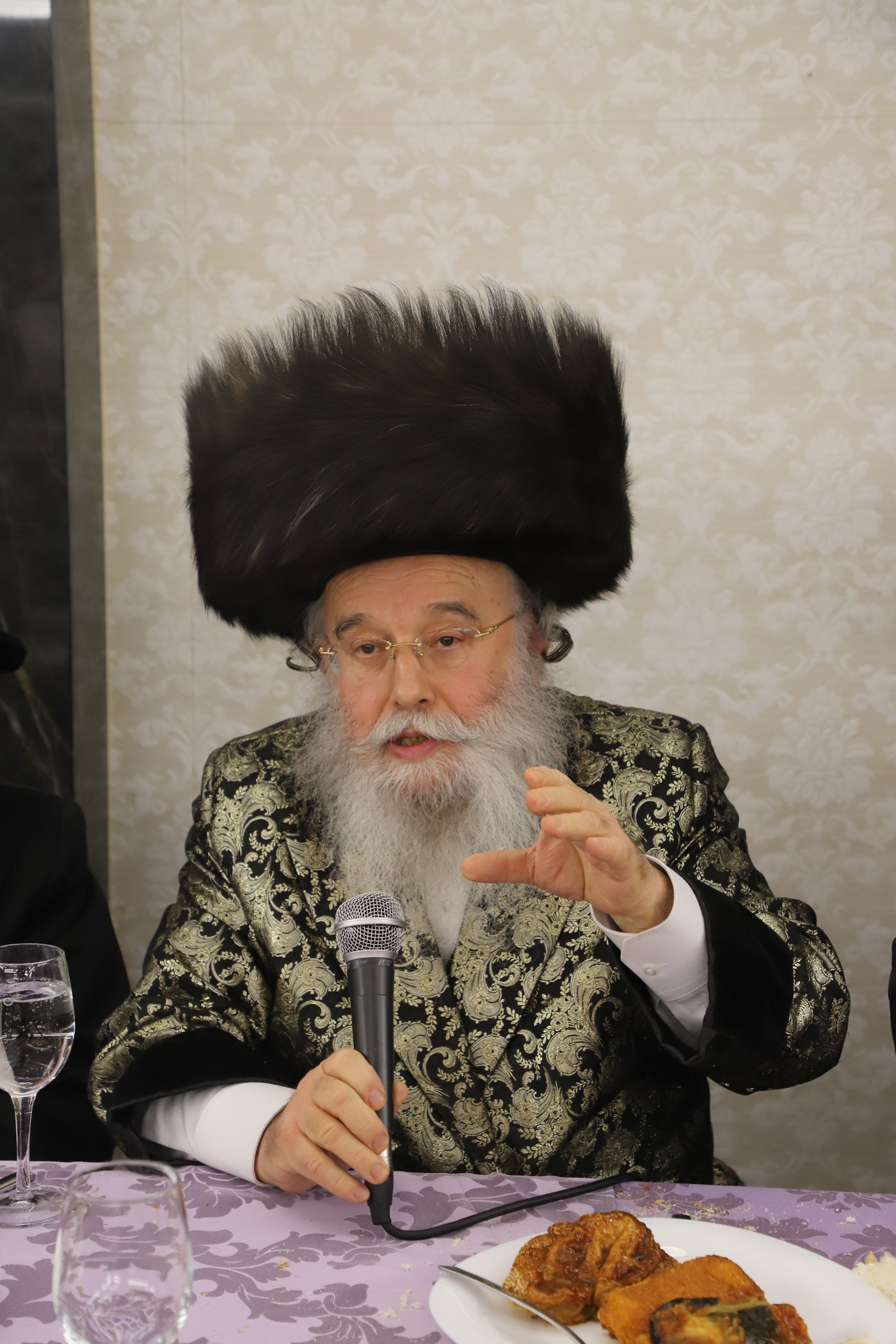 שמחת בר מצווה לנכד האדמו"ר ממישקולץ