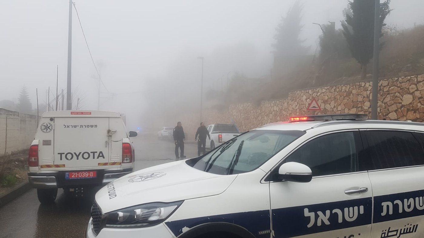 קיר אבנים שנפל בנצרת ממזג האוויר