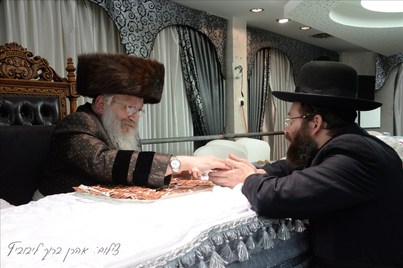 מעמד הדלקת נר חנוכה וסיום הש"ס בחסידות נדבורנה בחיפה
