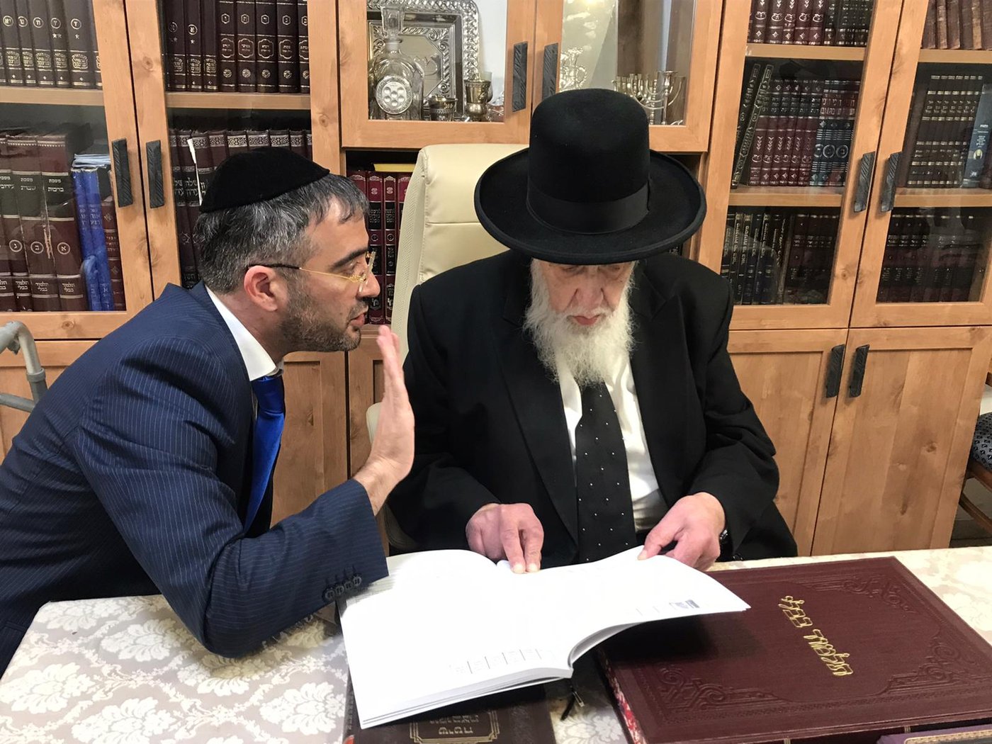 סגר"ע בני ברק ביקר בבית רבני משפחת בן שמעון