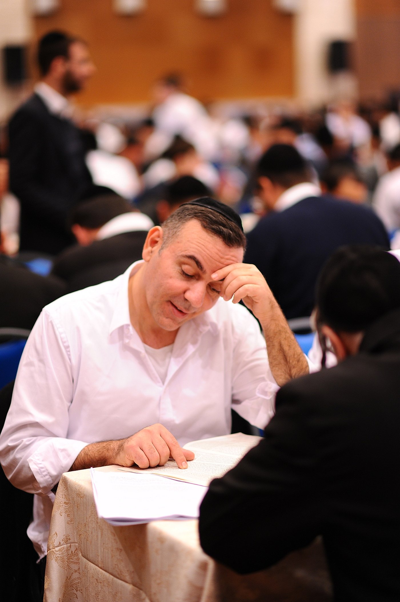 תיעוד ענק: מעמד סיום הש"ס כולו ביום אחד