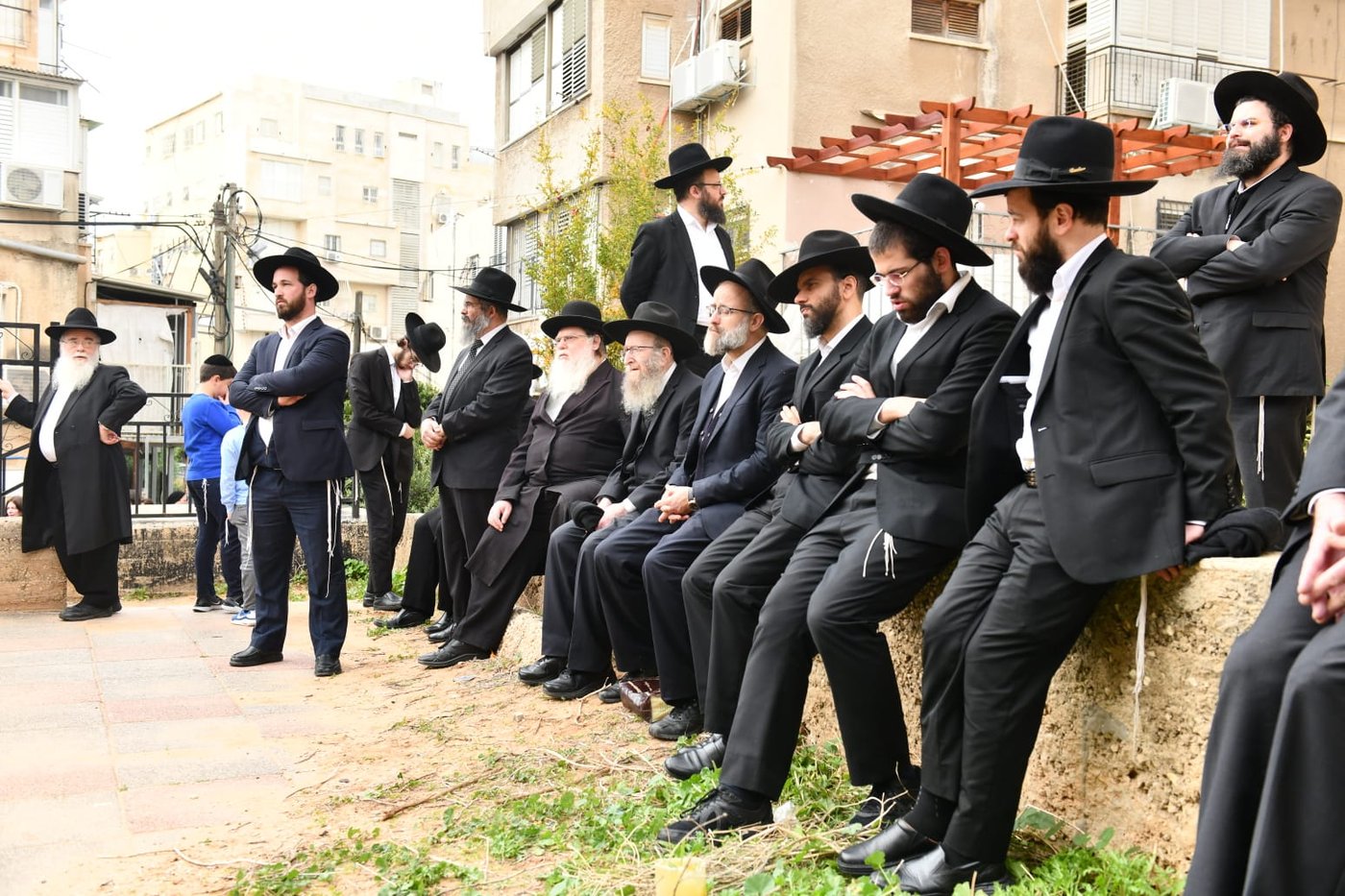 המונים בהלווית 'הצדיק מבני ברק' רבי יצחק גרודז'ינסקי זצ"ל