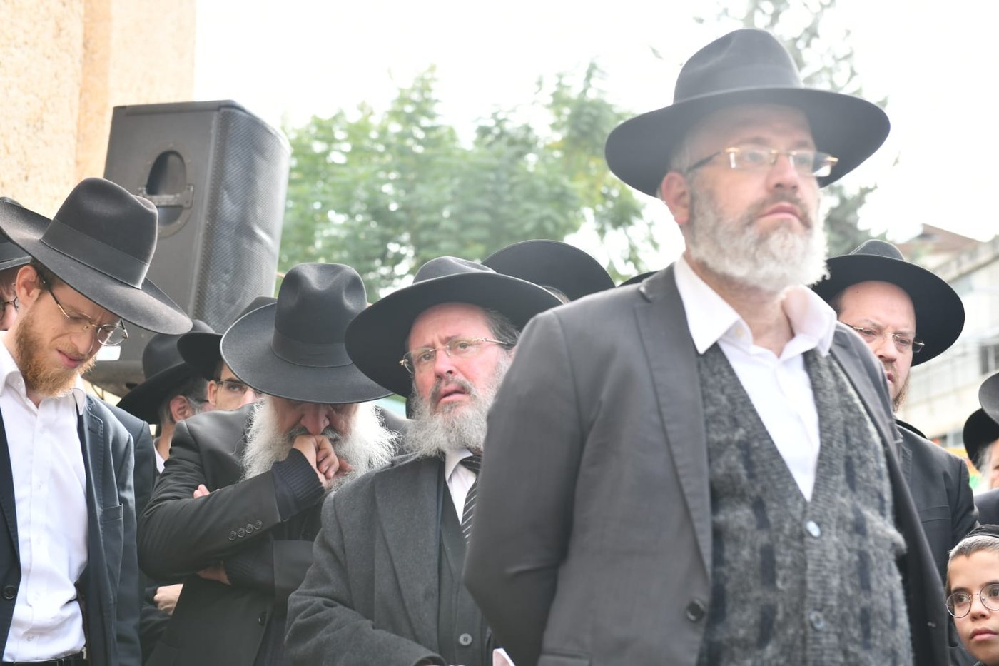 המונים בהלווית 'הצדיק מבני ברק' רבי יצחק גרודז'ינסקי זצ"ל