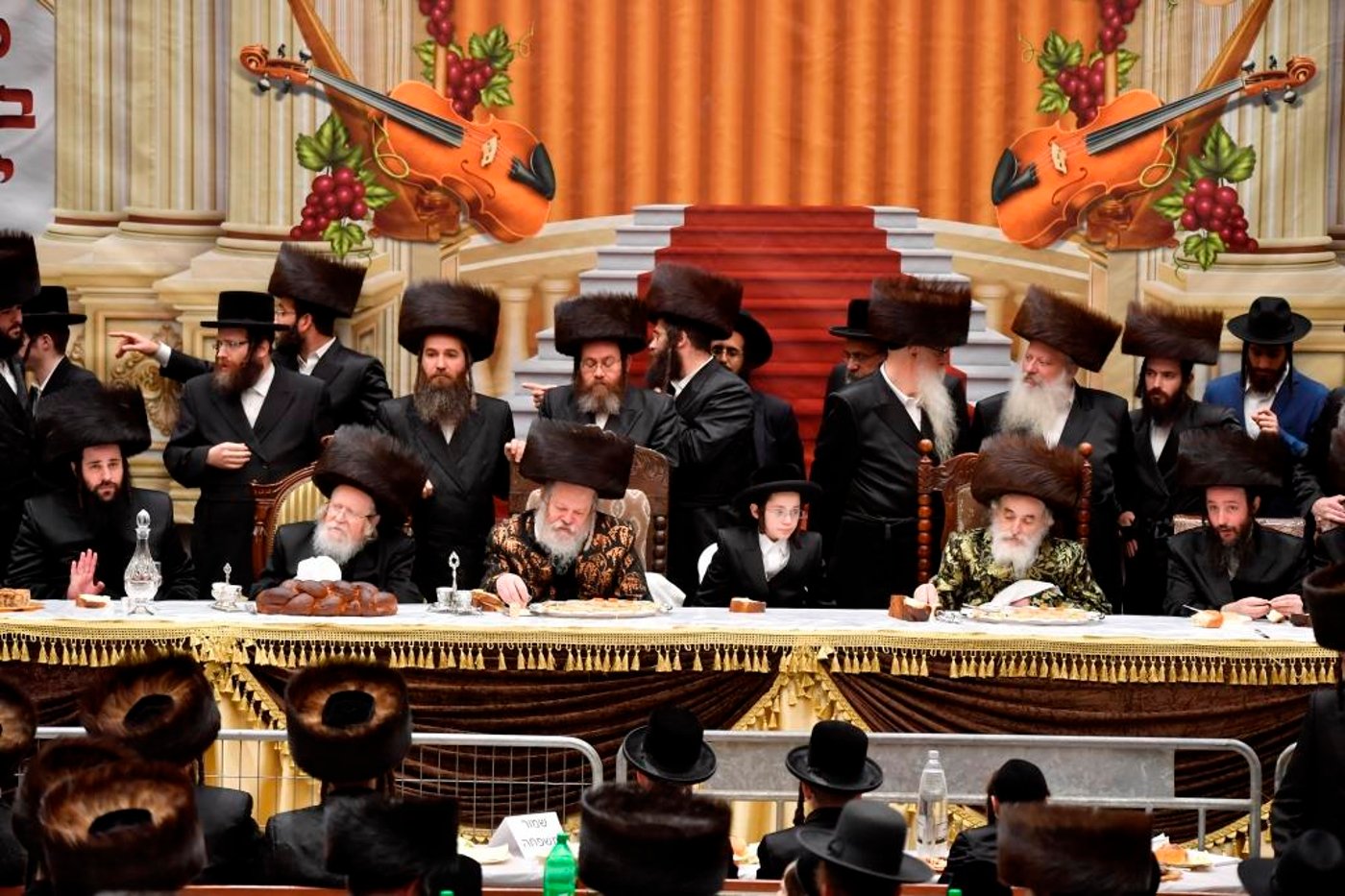 האדמו"רים מויז'ניץ ופרמישלאן ערכו בר מצווה לנכדם