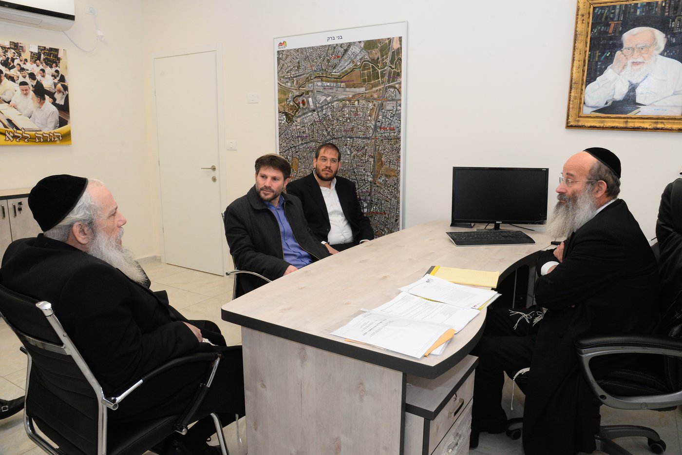 רובינשטיין וסמוטריץ' חשפו: כך נלחם בפקקי התנועה בבני ברק