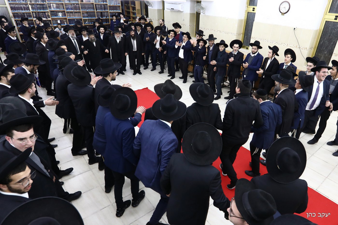 הגר"מ בן שמעון סיים את הש"ס: "שהקב"ה יעשה סיום לצרותינו"