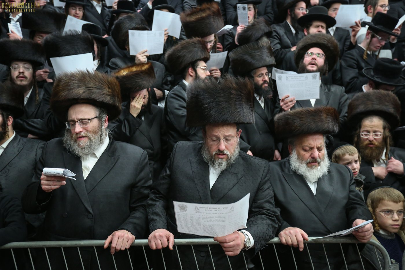 סליחות והדלקה: המשפיע ר' מיילך בידרמן במירון