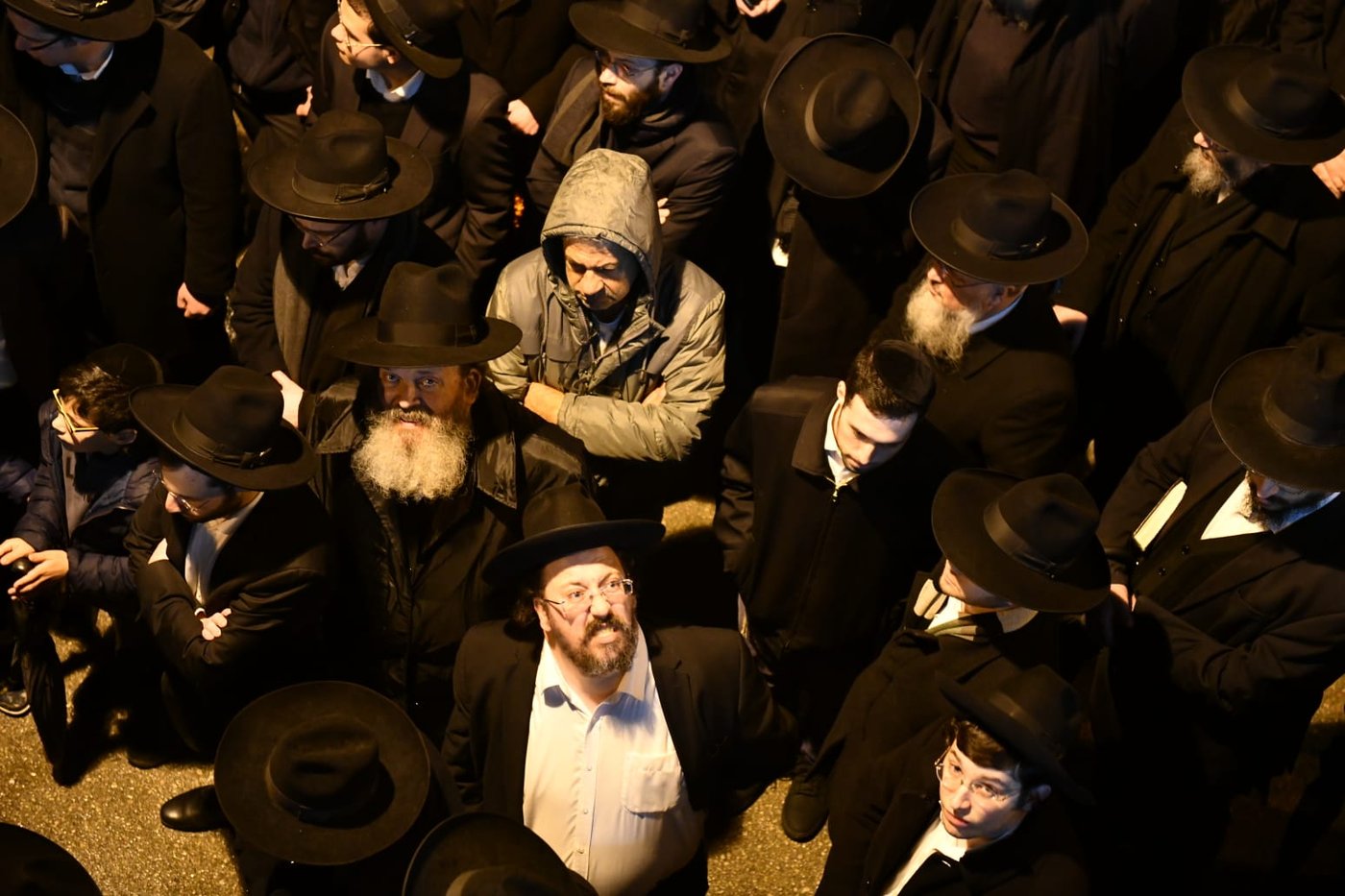 מסע הלווית הרבנית צפורה שפירא ע"ה. צפו