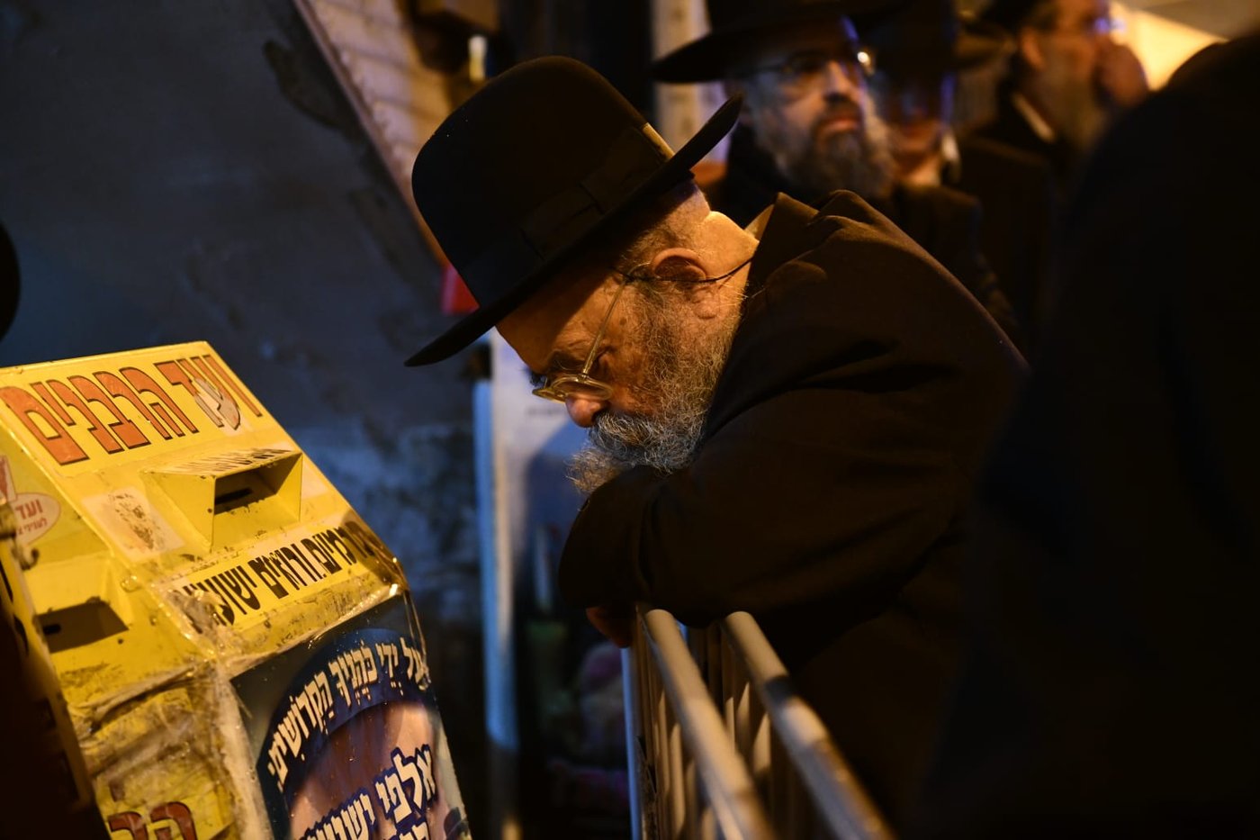 מסע הלווית הרבנית צפורה שפירא ע"ה. צפו