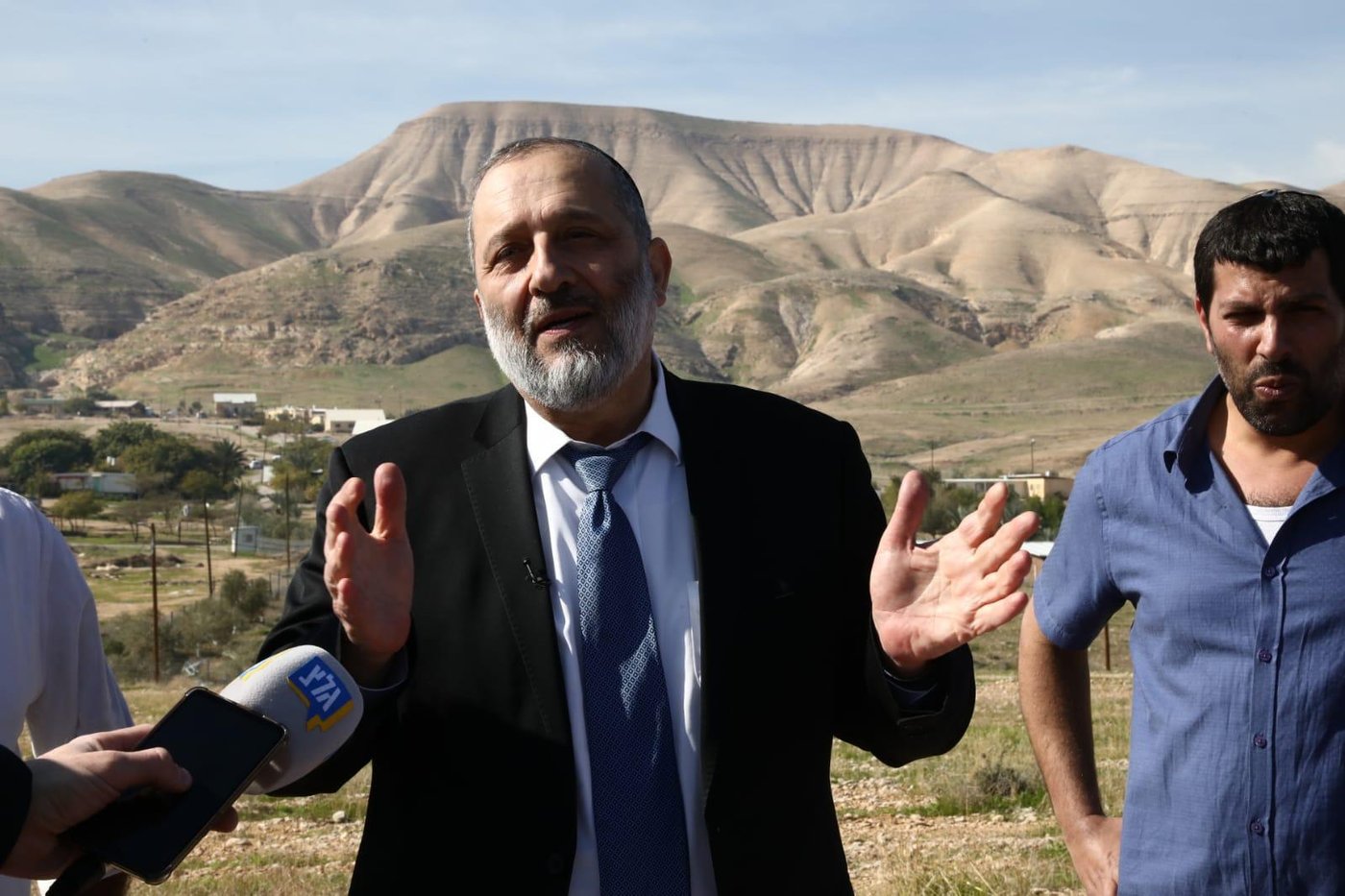 דרעי עקץ את שקד: "שיחקה אמא של שבת בגן"
