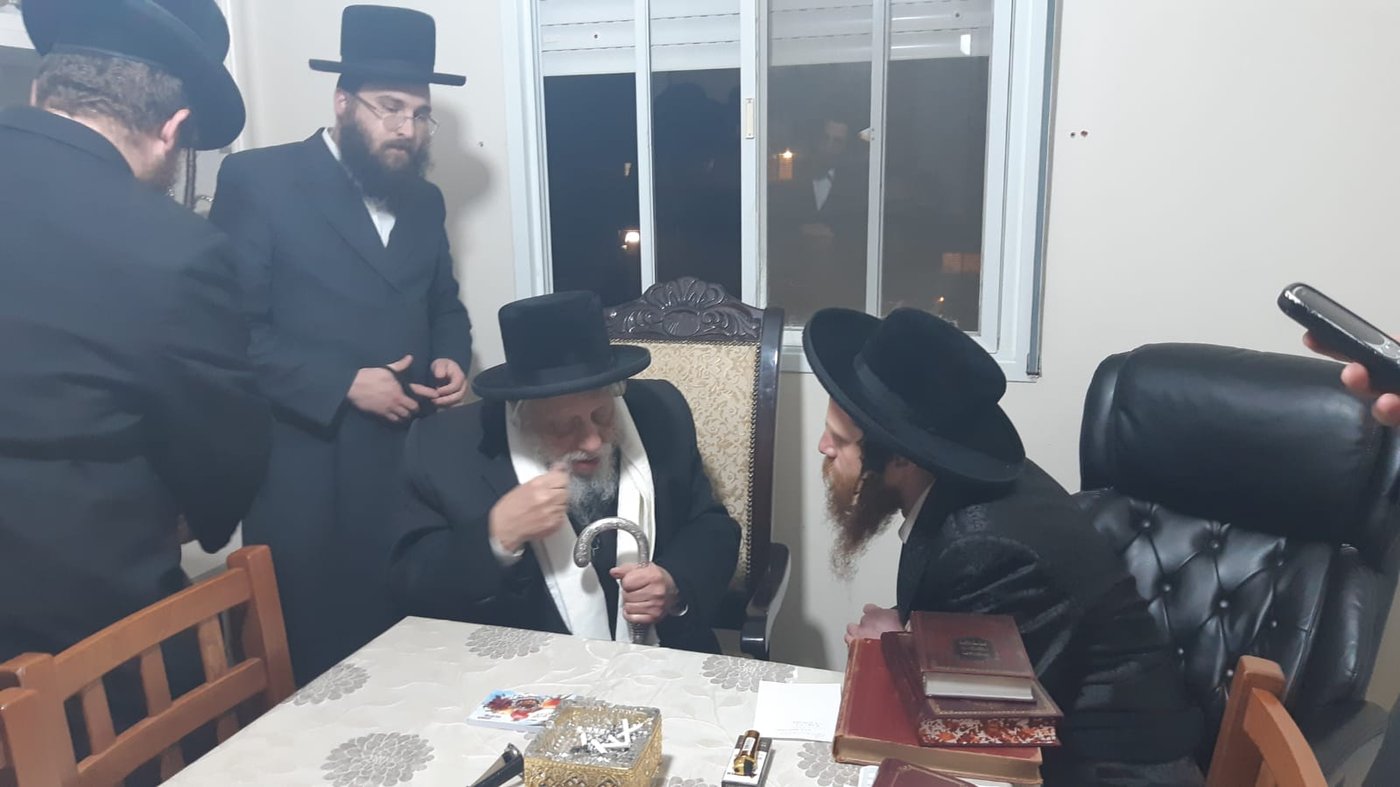 הרבי מקאפיטשניץ פגש את המקובל והאדמו"רים