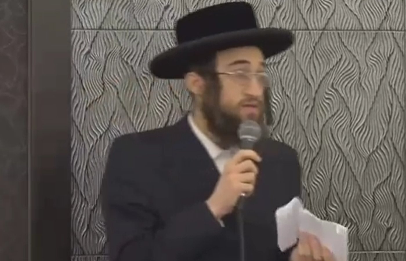 ה'גיבור ממונסי' סירב לפרס כספי בגלל הציונים