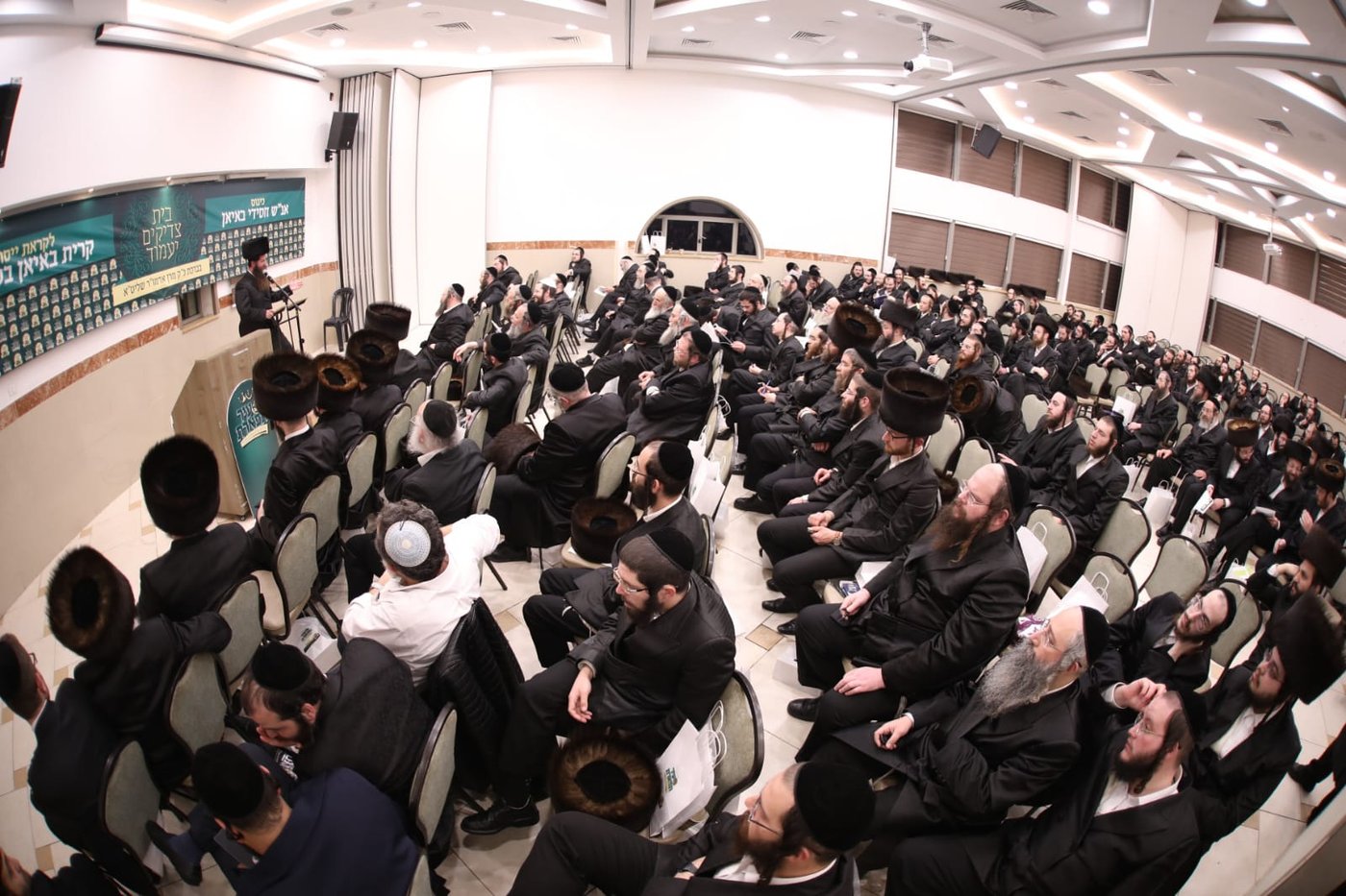 בהוראת האדמו"ר: חסידי באיאן רוכשים דירות בעמנואל