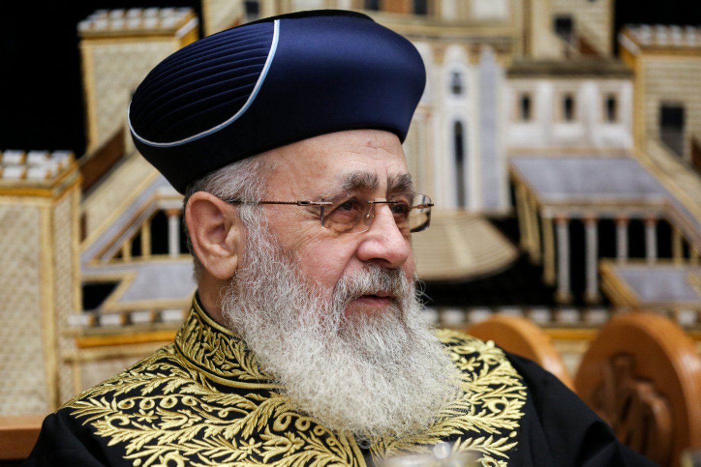 הראש"ל הגר"י יוסף: שיעור מחצית השקל הוא 22 ש"ח
