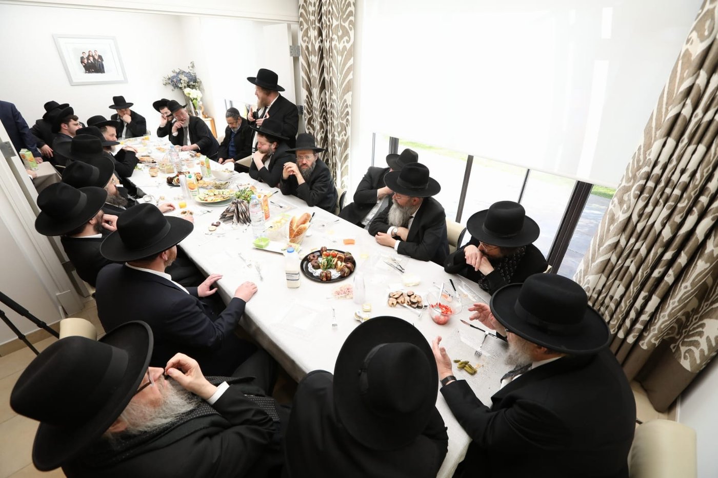 המסע ההיסטורי של הליטאים לקבר המייסד • תיעוד