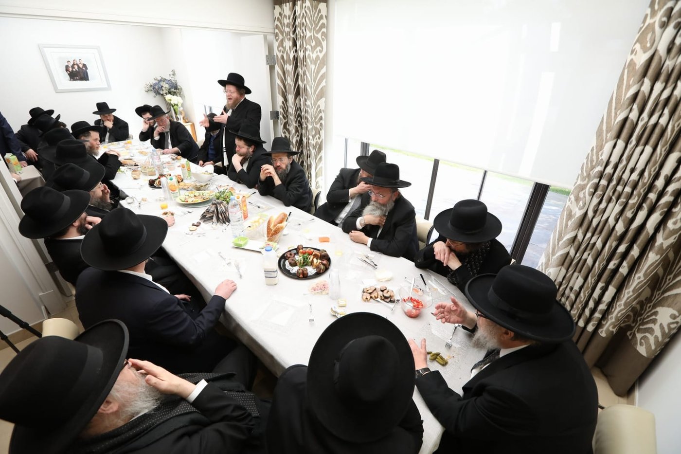 המסע ההיסטורי של הליטאים לקבר המייסד • תיעוד