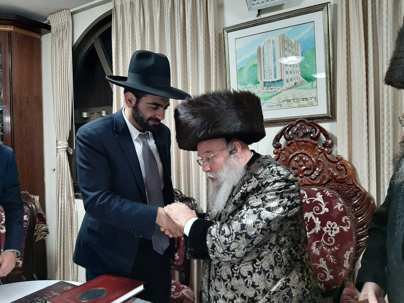 ראשי מפלגת ש"ס הגיעו לאדמו"ר ממישקולץ – מנהיגה הרוחני של פתח תקוה