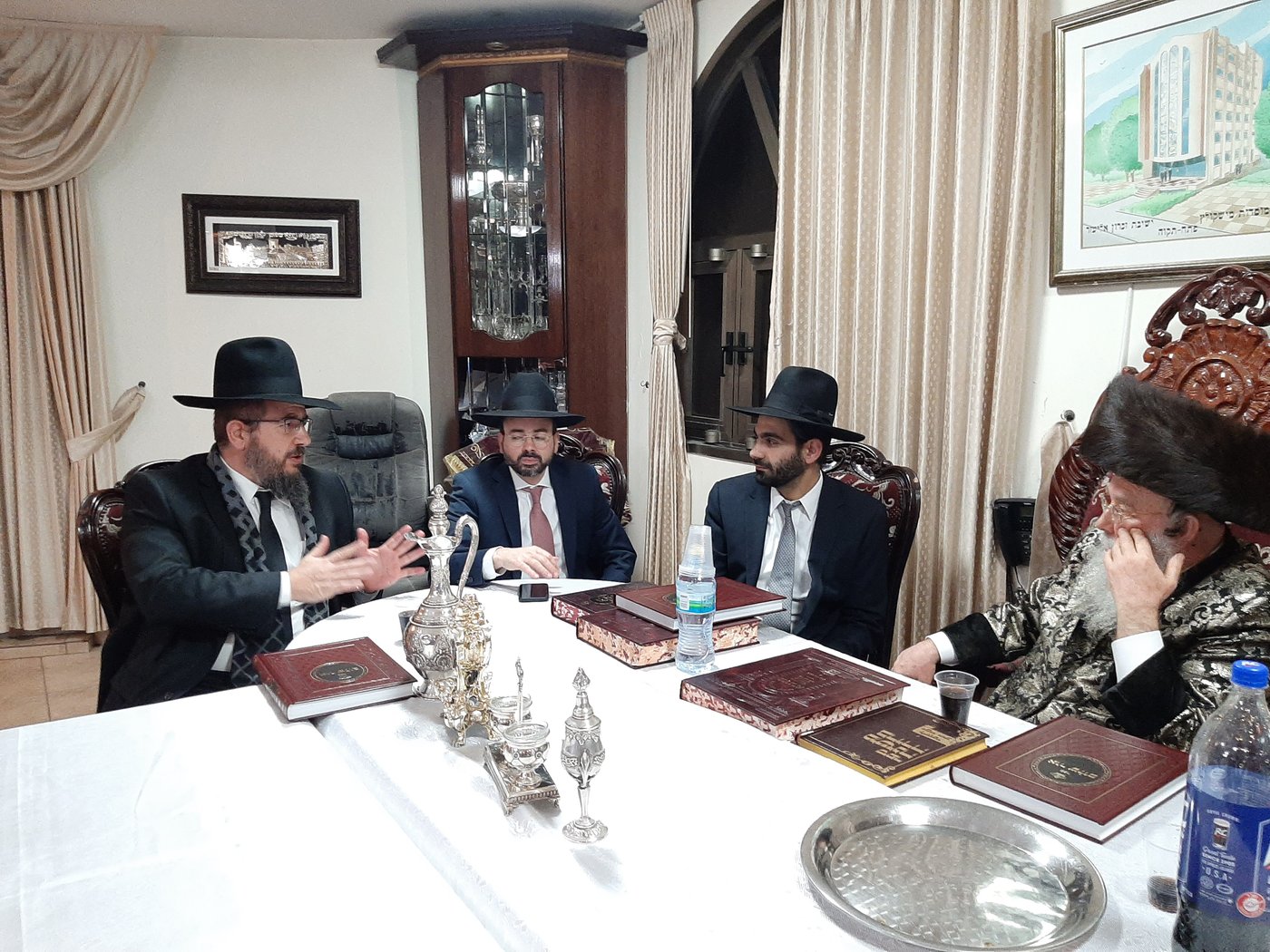 ראשי מפלגת ש"ס הגיעו לאדמו"ר ממישקולץ – מנהיגה הרוחני של פתח תקוה