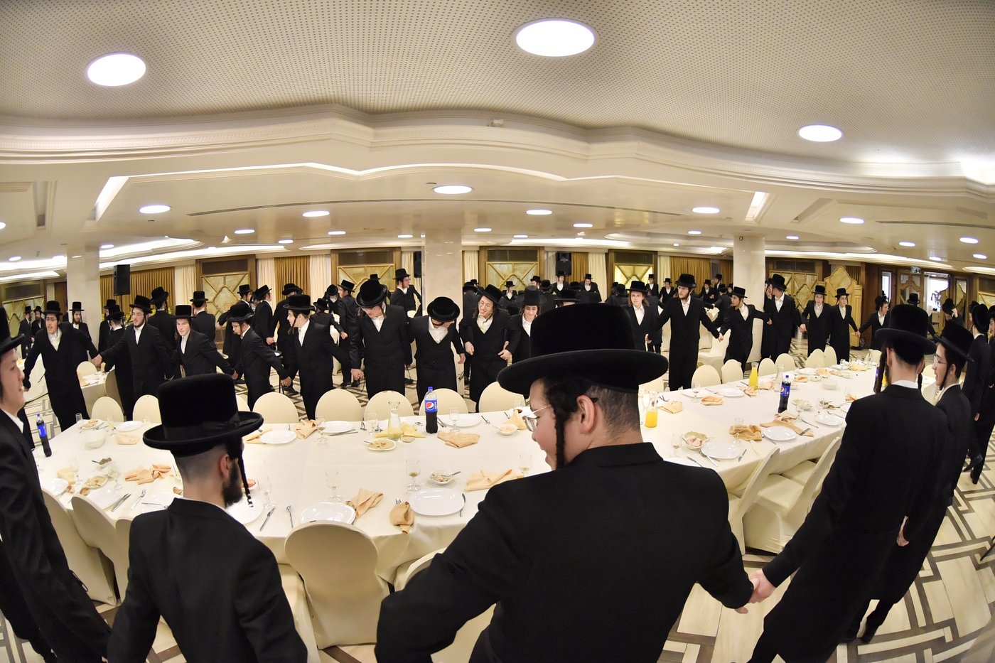 במכנובקא - בעלזא סיימו מסכתות במעמד 'כבוד התורה'