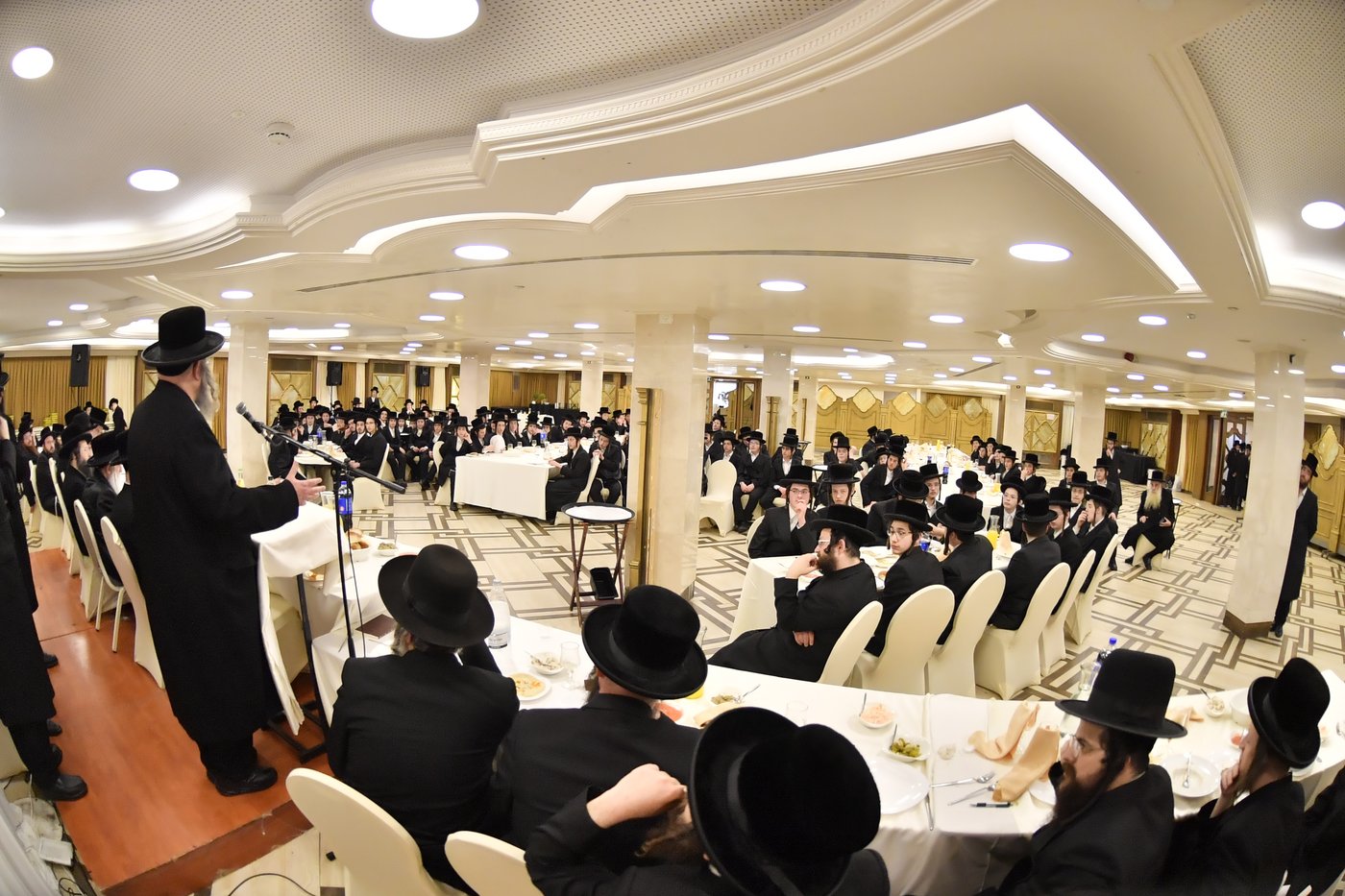במכנובקא - בעלזא סיימו מסכתות במעמד 'כבוד התורה'