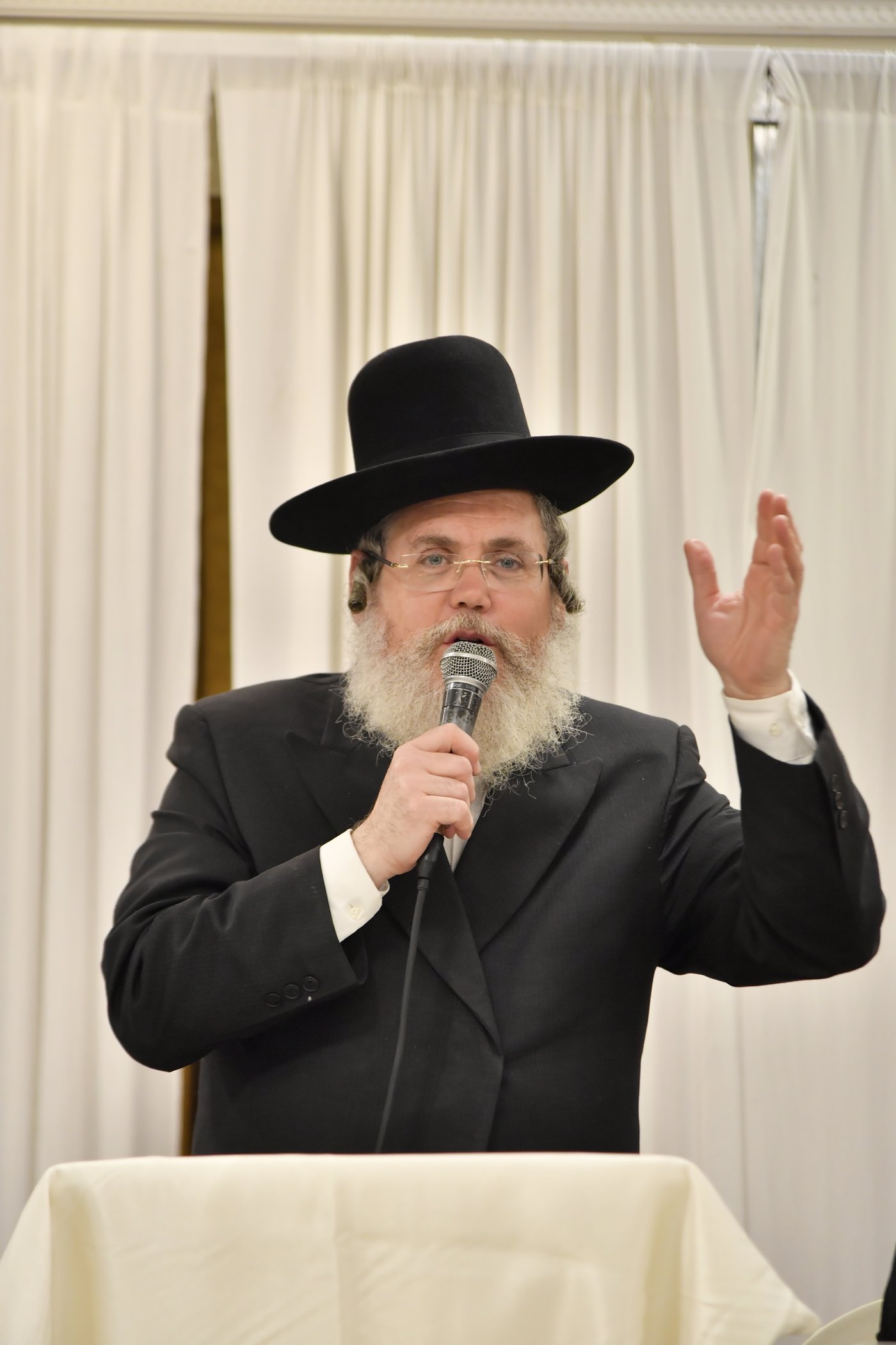 במכנובקא - בעלזא סיימו מסכתות במעמד 'כבוד התורה'