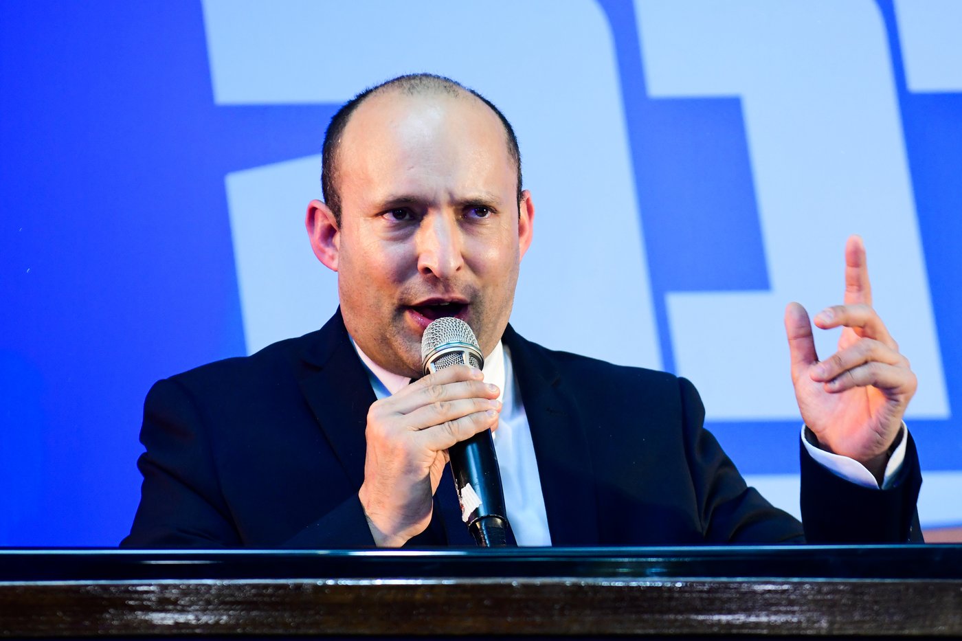 ימינה