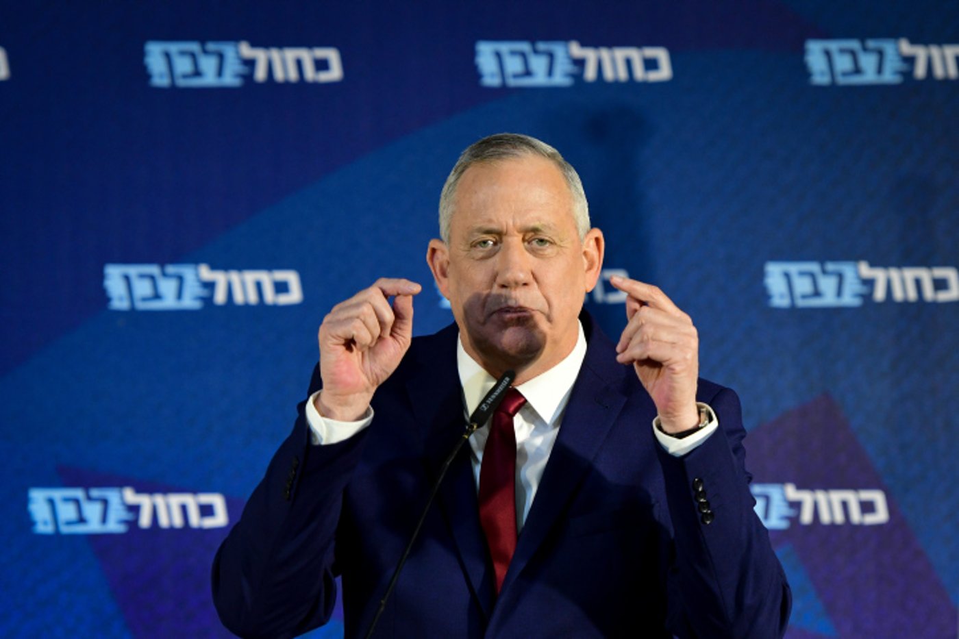 המשטרה בודקת: מי הפעיל חוקרים פרטיים נגד בני גנץ?