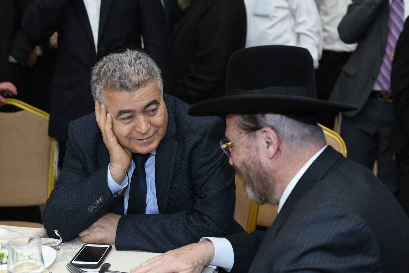 הנגיד החסידי בנימין ברבר לעמיר פרץ: תחבור אל נתניהו