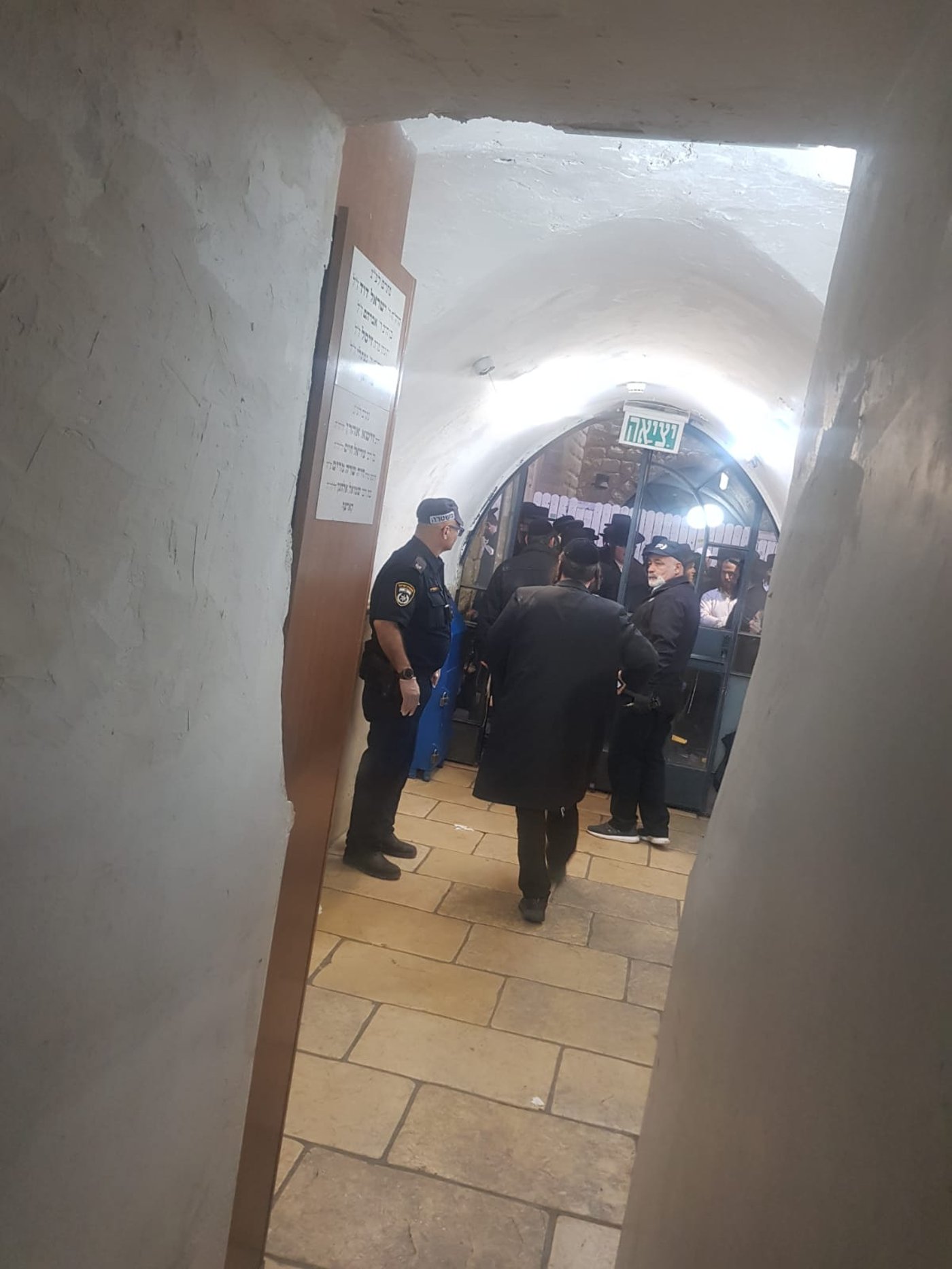 בערב ראש חודש: המקומות הקדושים נסגרו הרמטית ופונו