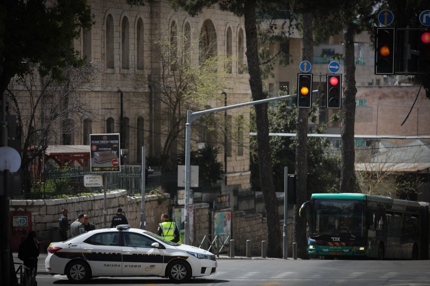 תיעוד: כך פעלו השוטרים לסגירת החנויות בירושלים