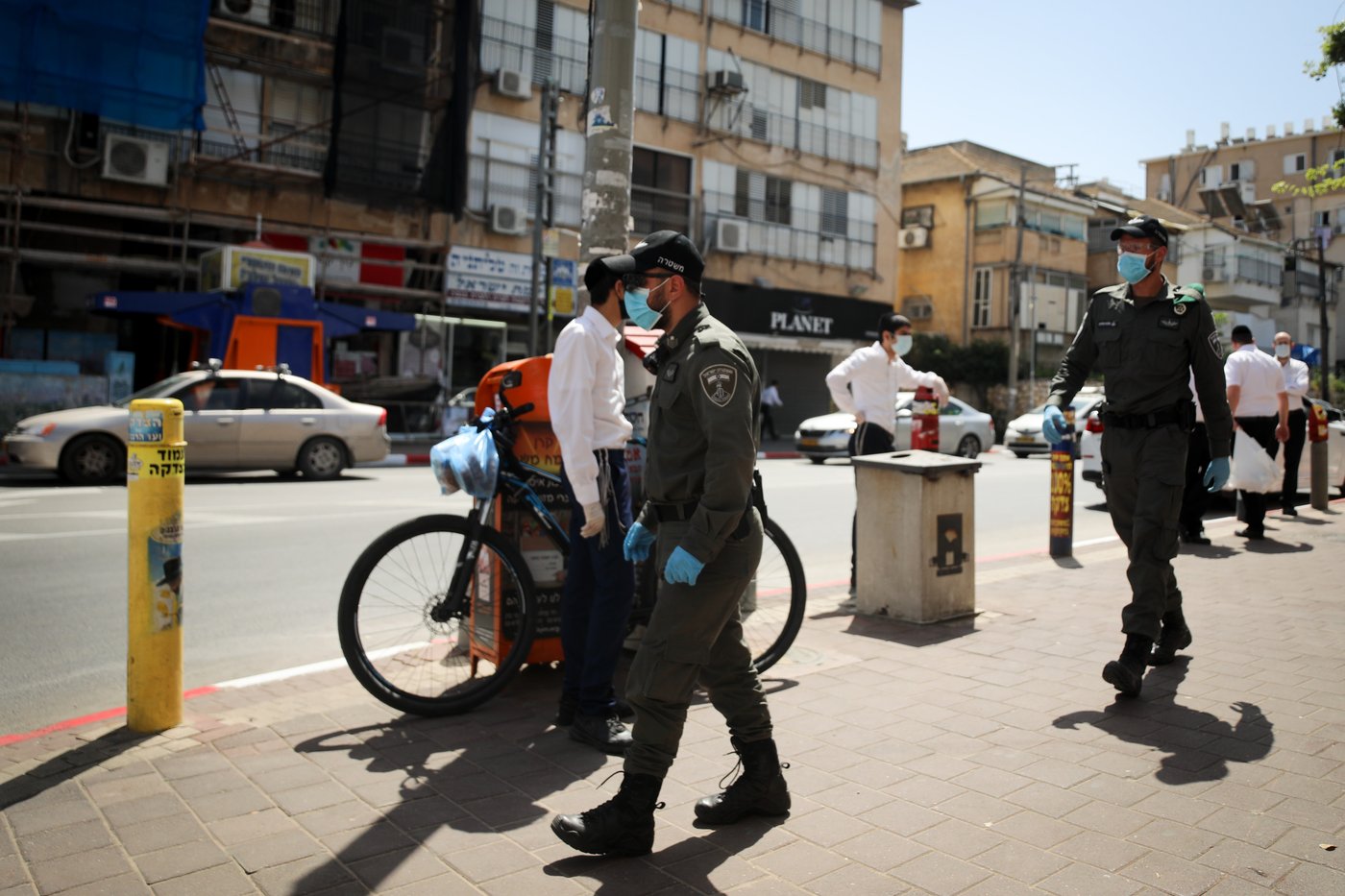 גלריה נרחבת: העיר בני ברק תחת הסגר