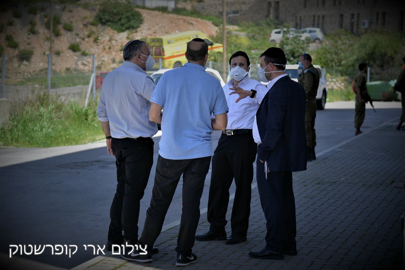 ביתר עילית: סגר, מתחם 'בדק וסע' וחלוקת סלי מזון
