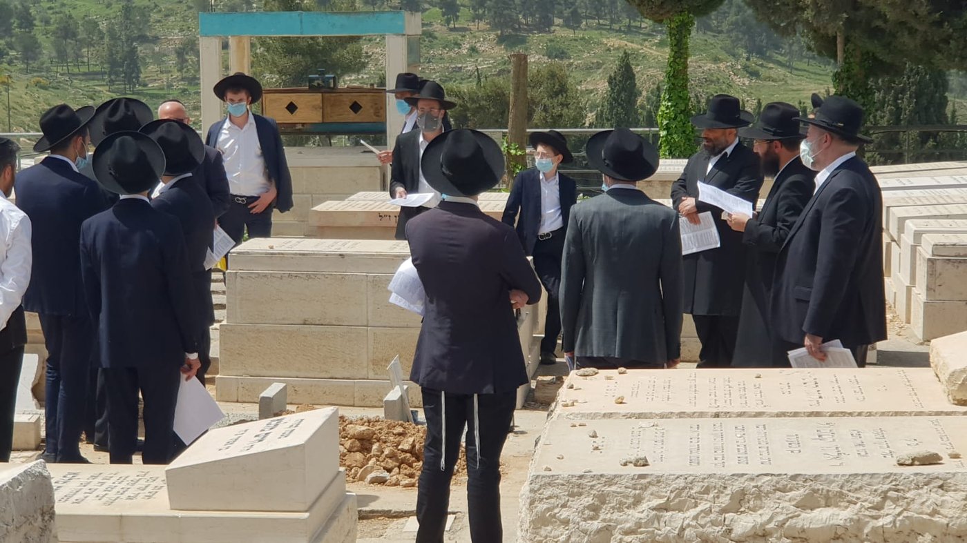 ככלות השבעה; בני משפחת זקן הראשונים לציון זצ"ל עלו לציונו