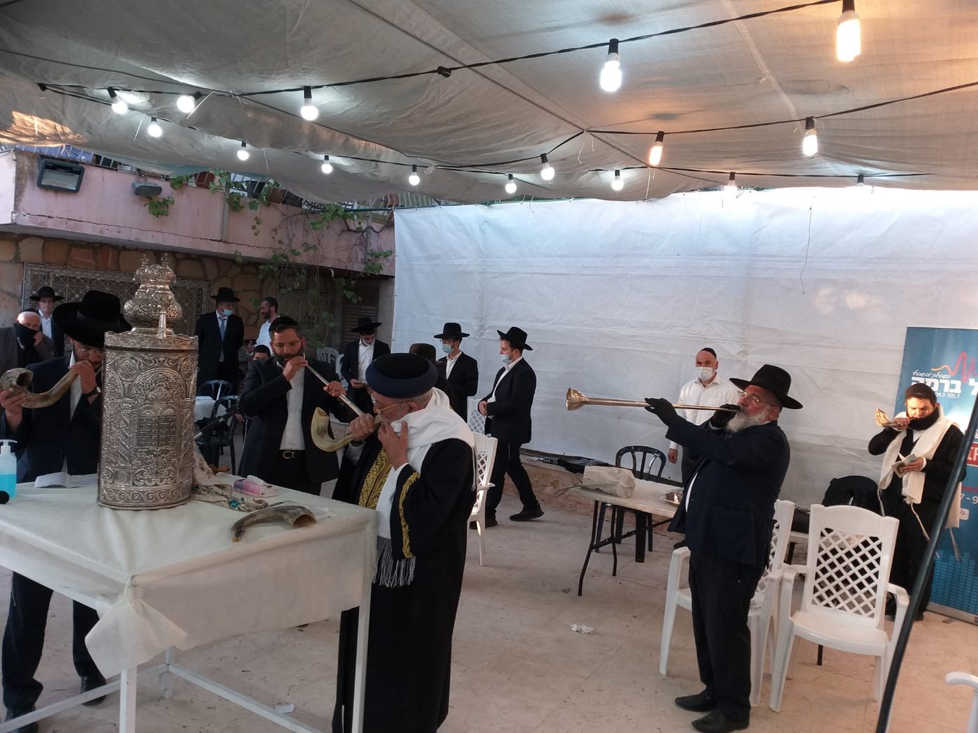 צום הקפות שופרות וחצוצרות: התיקון של הראש"ל נגד הקורונה