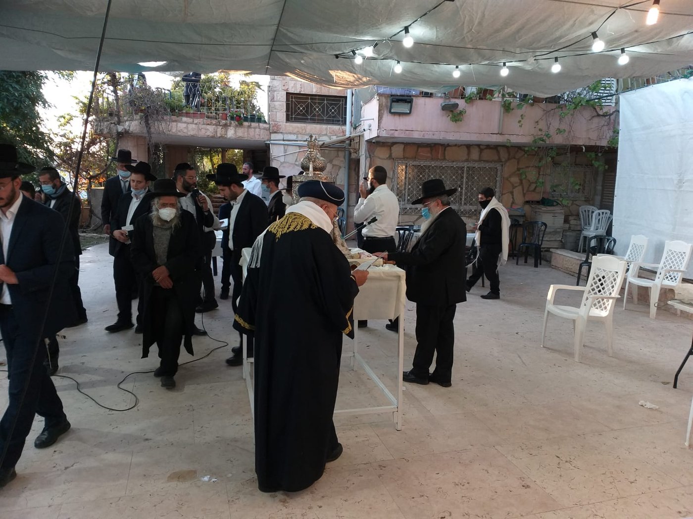 צום הקפות שופרות וחצוצרות: התיקון של הראש"ל נגד הקורונה